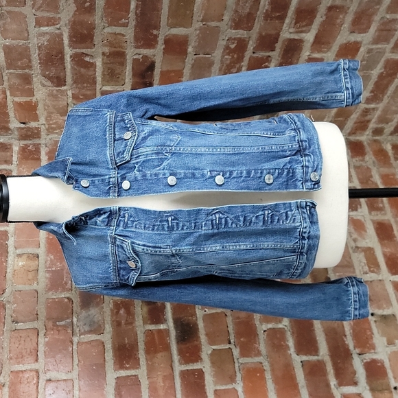 GAP Jackets & Blazers - Gap 1969 denim jacket Small